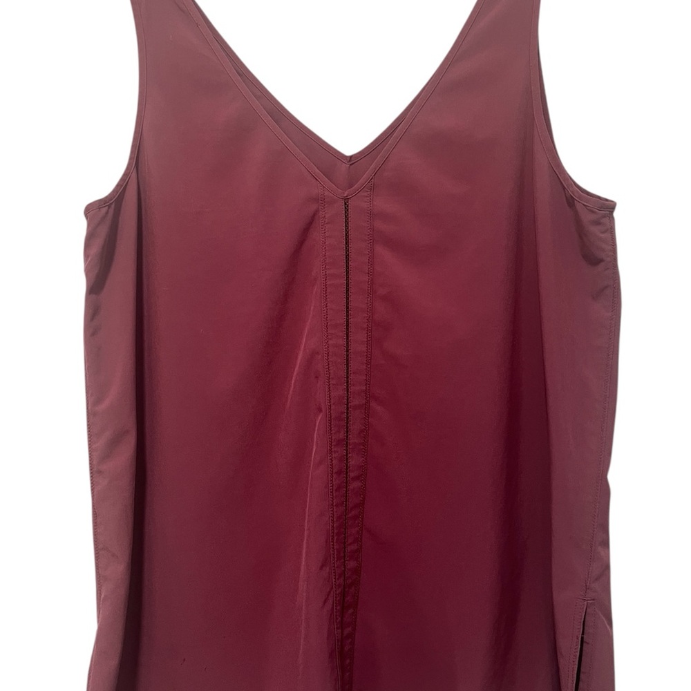 Athleta Pink Tank Top with Sleek Design